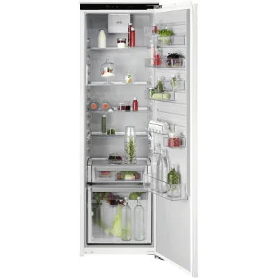 AEG Einbaukühlschrank TK6FS181CC | 6000 DynamicAir | 178 cm Nische | 307 l | CustomFlex Tür | LED | C | Weiß