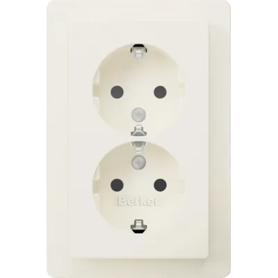 Berker Doppelsteckdose SCHUKO 47596089 | Unterputz | erhöhter Berührungsschutz | Kunststoff | halogenfrei | polarweiß