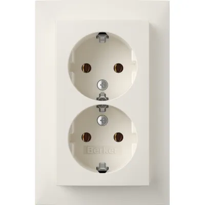 Berker Doppelsteckdose SCHUKO 47741909 | Unterputz | 2-fach | Abdeckplatte | IP20 | Kunststoff | polarweiß matt