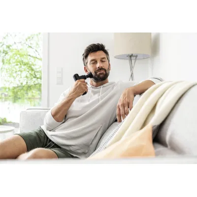 Beurer Massagegerät MG 79 Limited Edition | Muskelmassage Nacken & Füße | 3 Intensitätsstufen | Akku | Schwarz