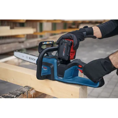 Bosch Professional Akku-Kettensäge GKE 18V-40 solo| 06008D3000 | 18V BITURBO Brushless | 40cm Schwert | ohne Akku | blau (B-Ware)