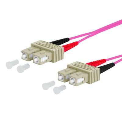 METZ CONNECT LWL Patchkabel 151S1EOEO30E | SC-Duplex auf SC-Duplex | OM4 50/125 µm | Duplex | 3m | halogenfrei | violett