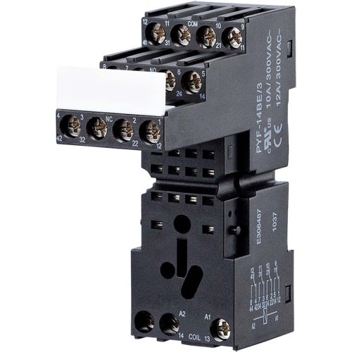Bild: BTR Fassung 14-pol PYF14BE3X 110175