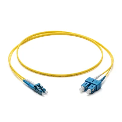Corning LWL-Patchkabel F047202G2Z20002M | OS2 Singlemode Duplex | LC-Duplex auf SC-Duplex | 2m | 2 Fasern | gelb