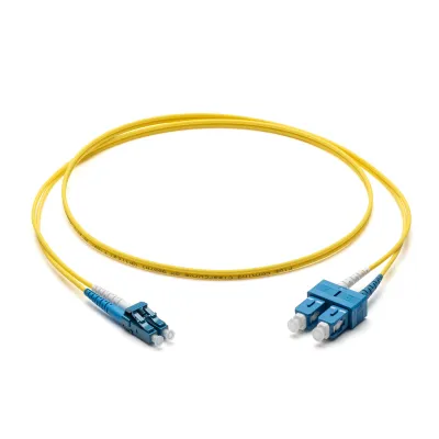 Corning LWL-Patchkabel F047202G2Z20003M | OS2 Singlemode Duplex | LC-Duplex auf SC-Duplex | 2x2mm | 3m | gelb