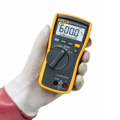 Fluke Multimeter 113 EUR | Digital | TRMS | AC/DC 600V | Kapazität | Durchgang | CAT III 600V
