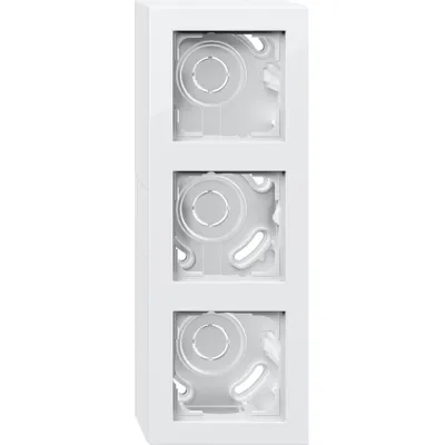 GIRA Aufputzgehäuse 3-fach 106329 | AP-Gehäuse | mit Abdeckrahmen | E2 Serie | Kunststoff | IP20 | reinweiß | RAL 9010