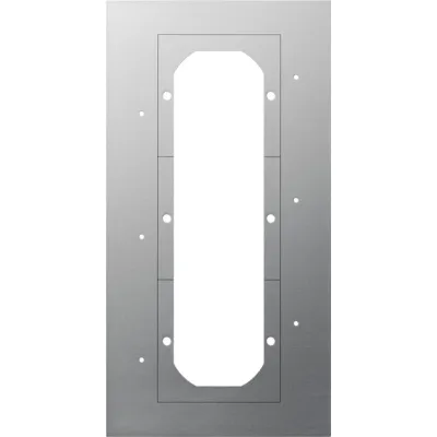 GIRA Montageplatte 3-fach 129800 | Türsprechanlage Adapter | Aluminium eloxiert | Unterputz | 130x253 mm | Silber