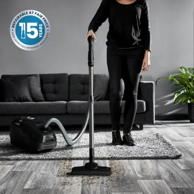 Rowenta Bodenstaubsauger mit Beutel RO6136 | Green Force Max Silence | 900 W | HEPA | 4,5 L | 12 m | Schwarz
