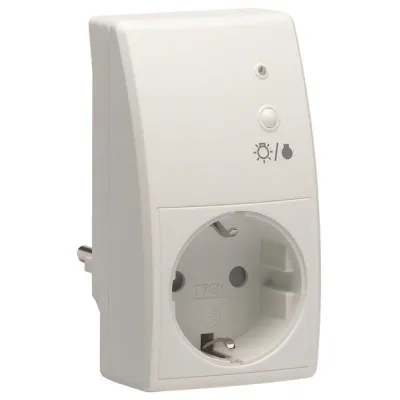 Hager Funk Zwischenstecker-Aktor TRC270D | 16A | KNX-Funk | quicklink | Schaltaktor | 230V | bidirektional | LED | weiß