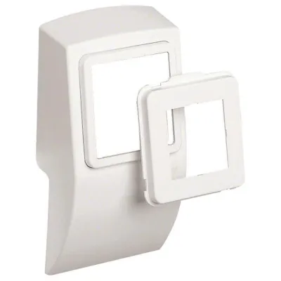 Hager Geräteträger leer SL 20051 L22619010 | Sockelleistenkanal SL | 1-fach | 70x20mm | IP40 | RAL9010 reinweiß