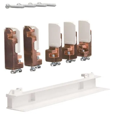 Hager Sammelschienenverbinder ZM15H | 5-polig | Feld/Feld | ungleiches Niveau | Kupfer 12x5mm | 250A