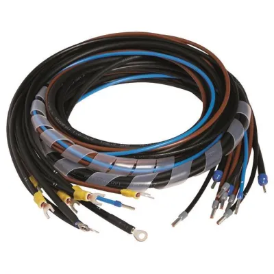 Hager Wandlermeßleitungssatz Y13FL | universN | 4-polig | präzise Strommessung | einfache Installation