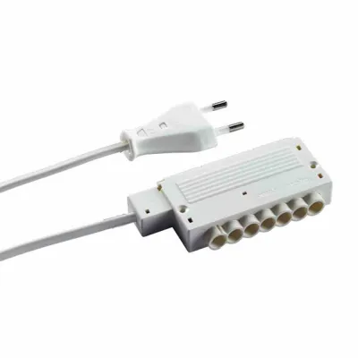 Hera Netzanschlussleitung HVLCS V/2000 21544112001 | 6-fach Verteiler | 2m Länge | Eurostecker | 2x0,75mm² | weiß