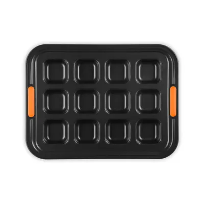 Le Creuset 12er Brownieform | Backform für Brownies | Antihaft Karbonstahl | 40x30x3,7cm | hitzebeständig bis 240°C