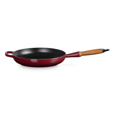 Le Creuset Bratpfanne Signature 28cm | Gusseisenpfanne | Holzgriff | emailliert | rot | 2,6l | Garnet