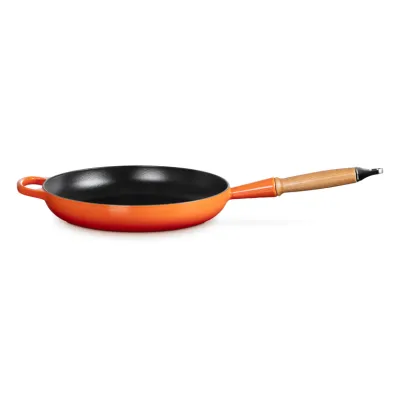 Le Creuset Bratpfanne Signature 28cm 21177280900430 | Gusseisen | ergonomischer Holzgriff | emailliert | ofenrot