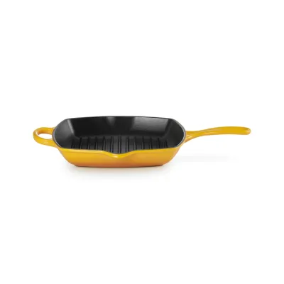 Le Creuset Grillpfanne quadratisch Signature 26 cm | Gusseisen | Induktion geeignet | ergonomische Griffe | Farbe Nectar