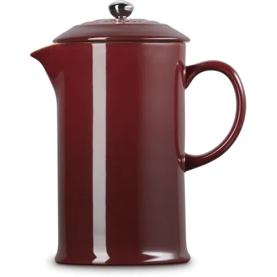 Le Creuset Kaffee-Bereiter Garnet | French Press | 1L | kratzfestes Steinzeug | Edelstahl-Knopf | rot