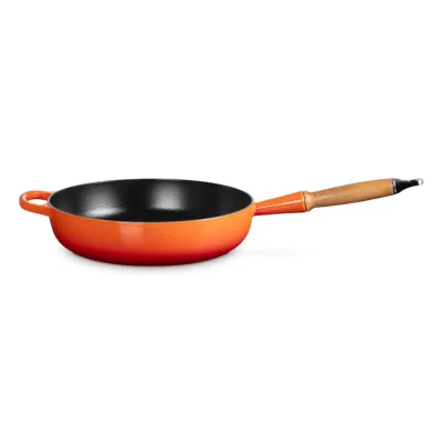 Le Creuset Sautépfanne Signature 28cm | Gusseisenpfanne | Holzgriff | induktionsgeeignet | 3,6l | ofenrot