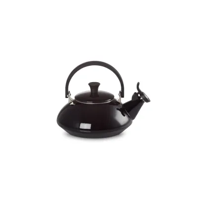 Le Creuset Wasserkessel Zen 1,5L | Teekessel Induktion | emaillierter Stahl | ergonomischer Griff | schwarz