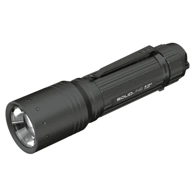 Ledlenser LED Taschenlampe ST8R | 600 Lumen | Wiederaufladbar | Aluminium | Fokussierbar | 300m Reichweite | Schwarz
