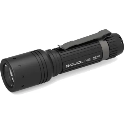 Ledlenser Taschenlampe SOLIDLINE ST7R | LED | 1000 Lumen | fokussierbar | aufladbar per USB | Aluminium | IP54 | Schwarz