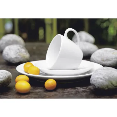 MÄSER Kaffeeservice Barca 18-teilig | Porzellan | schlichte Coupe-Form | spülmaschinen- & mikrowellengeeignet | weiß