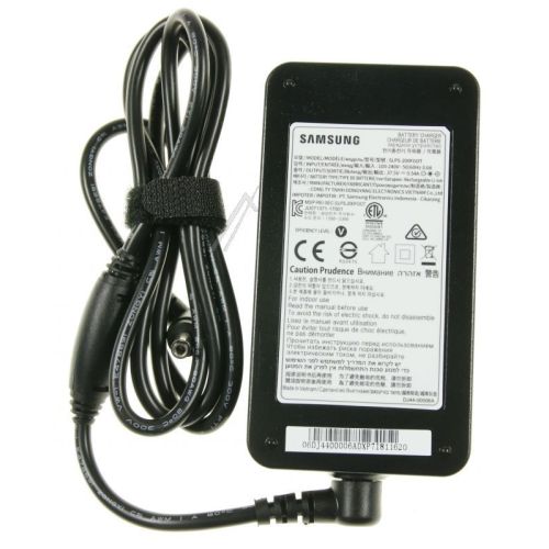 Bild: Netzadapter