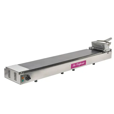 Neumärker Crêpesmaschine La Crêperie XL | Mini-Crêpes rechteckig | Teigverteilsystem | Edelstahl | 987x200mm | 4,22kW