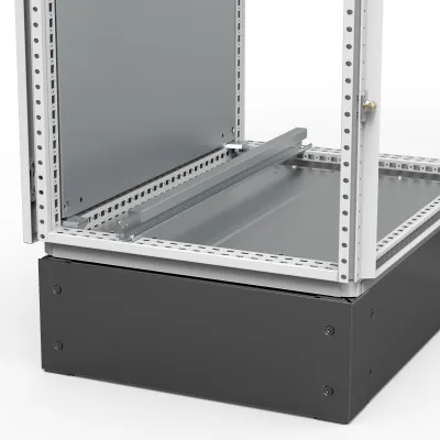 nVent Hoffman Kabelabfangschiene CAB600 | 600 mm | Metall verzinkt | Montage über Bodenplatte | für Schrank-Systeme