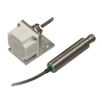 Pepperl+Fuchs Induktiver Sensor NCN25-F35-A2-250-V1 | PNP | 25mm | Quader | M12 | bündig | 10-30V DC