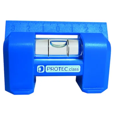 PROTEC.CLASS Steckdosen-Wasserwaage PSWB | Profi Wasserwaage für Elektriker | 1 mm/m Präzision | Magnetisch | Kompakt