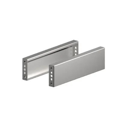 Rittal Sockelblende seitlich VX 8660.071 | Edelstahl 1.4301 | H 100 mm | T 500 mm | Kabelrangierung | Farbe Aluminium