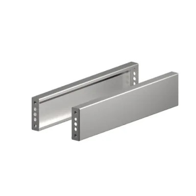 RITTAL Sockelblende seitlich VX 8660.072 | Edelstahl 1.4301 | Höhe 100 mm | Tiefe 600 mm | für Kabelrangierung | alu