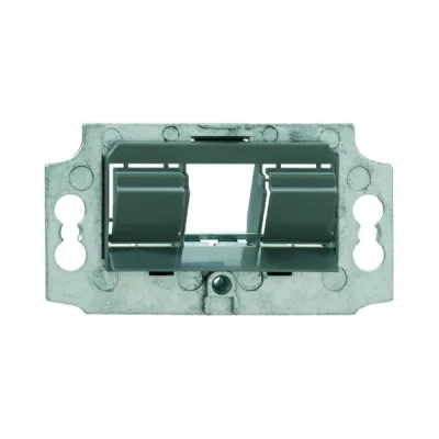 Rutenbeck Montageadapter 3-fach | UM-MA 3 Up 13900002 | 30° schräger Auslass | Zinkdruckguss | 70x39x20mm