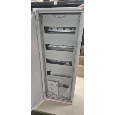 Striebel & John Kleinverteiler Aufputz CA15V 2CPX052182R9999 | 5-reihig 5x12TE | Stahl | Tür | IP44 | weiß RAL9016 (B-Ware)