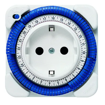 Theben Steckdosenschaltuhr 26 safety-plus 0260833 | Zeitschaltuhr analog | Tagesprogramm 15 Min | IP20 | 230V | weiß