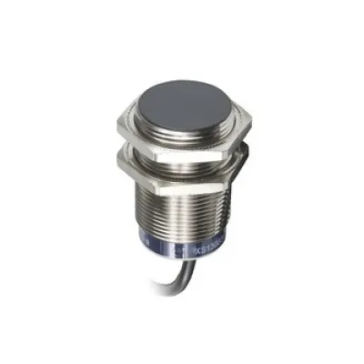 Telemecanique Sensors Näherungsschalter XS630B1MAL2 | M30 | 15mm | Metall | PNP | 2m Kabel | IP69K