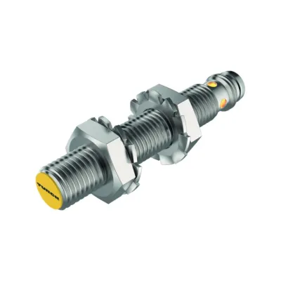 Turck Induktiver Sensor BI2U-EG08-AP6X-V1131 | M8x1 | bündig | PNP | 2 mm | Edelstahl | IP68 | 49x8 mm