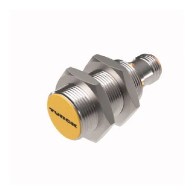 Turck Induktiver Sensor BI8U-M18-AP6X-H1141 | M18 | PNP | 8mm | Metall | IP68 | M12 Stecker